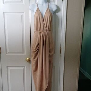 Tan nude color spaghetti  cross over straps  pleated front dress Sz XL EUC